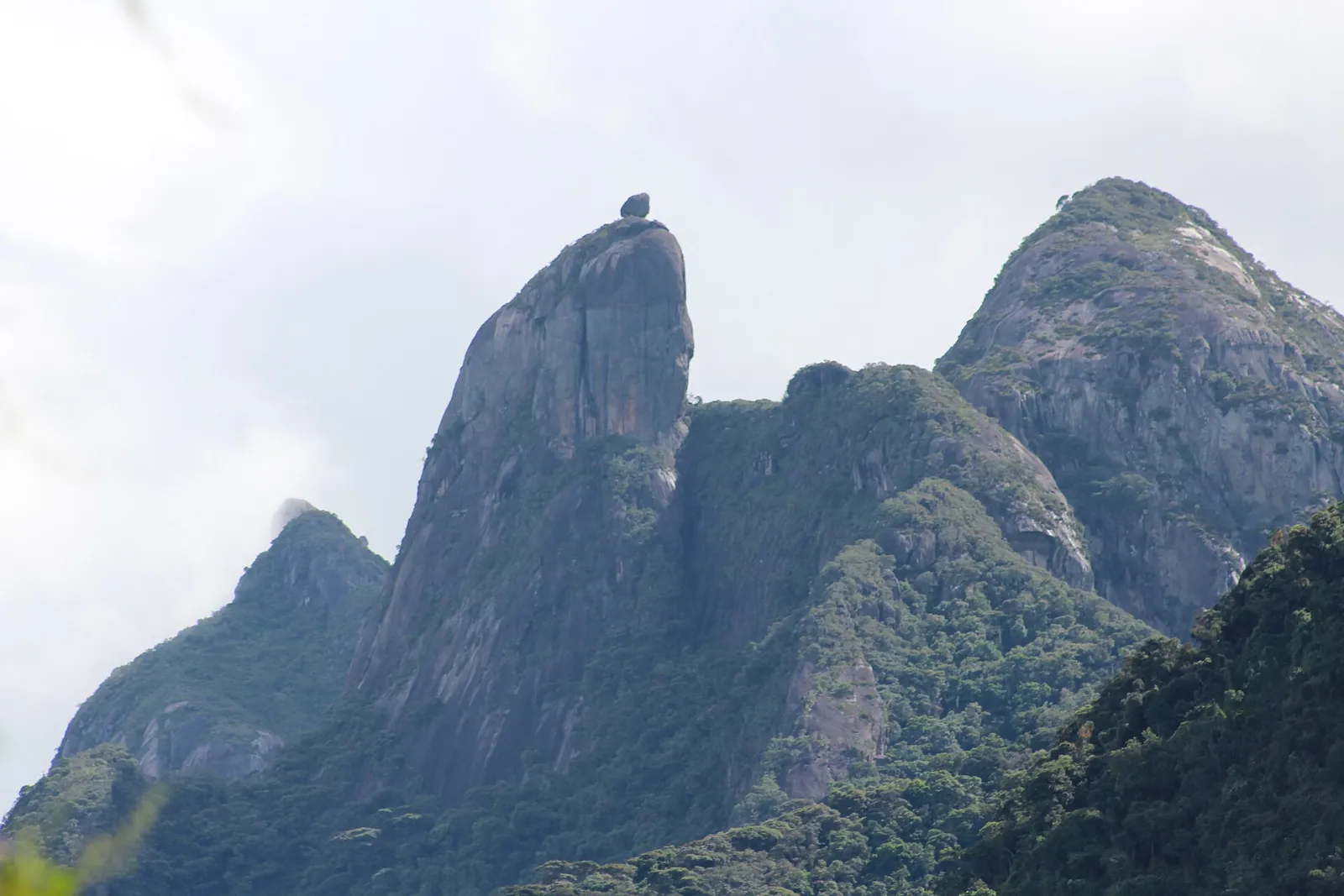 Pedra do Sino, ponto culminante da Serra dos Órgãos